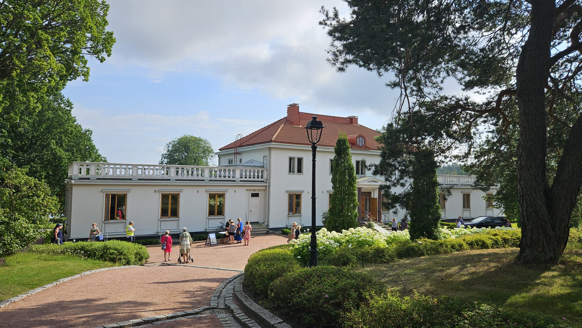 Soöderlångvik_ryhmä Saariston rengastiellä lossin kyydissä.